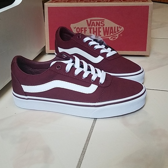 burgundy vans outfit